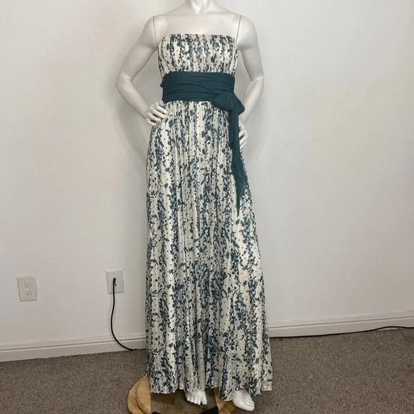 BCBGMaxAzria Green White Floral 100% Silk Strapless Maxi Dress Size 6 - Picture 2 of 10